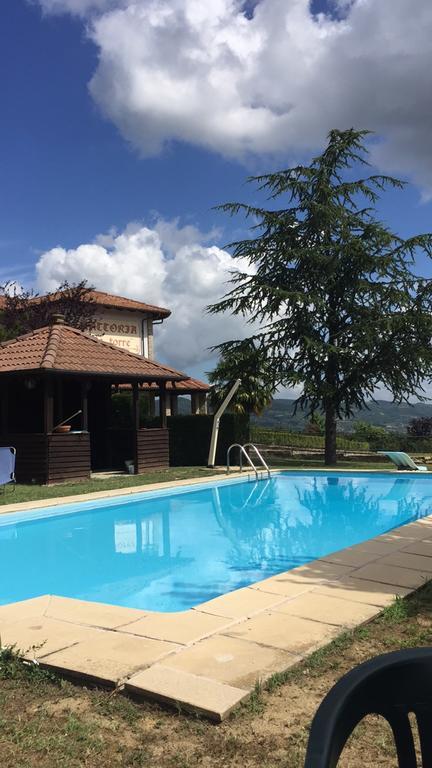 Villa Carla Castino Esterno foto